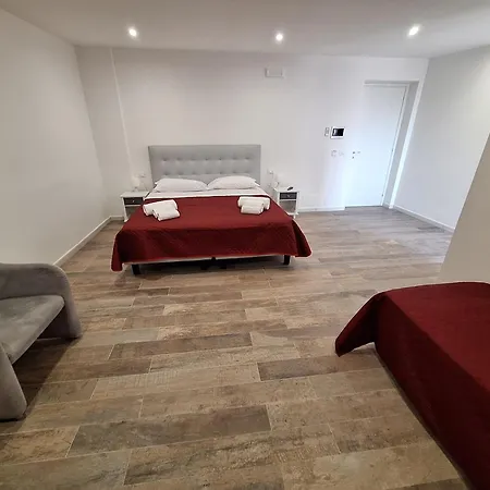 Domus Levante Apartment *